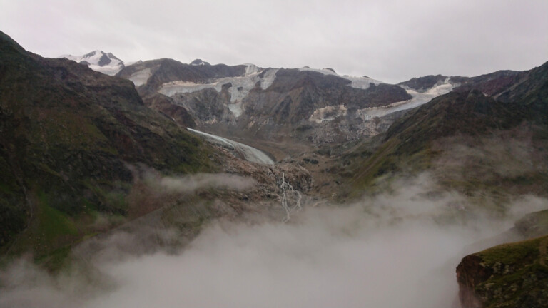 Blick auf den immer weiter verschwindenden Gletscher beim Pitz Alpine Glacier Trail 2022