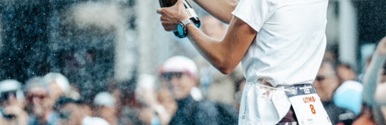 UTMB 2022 Gewinnerin Katie Schide